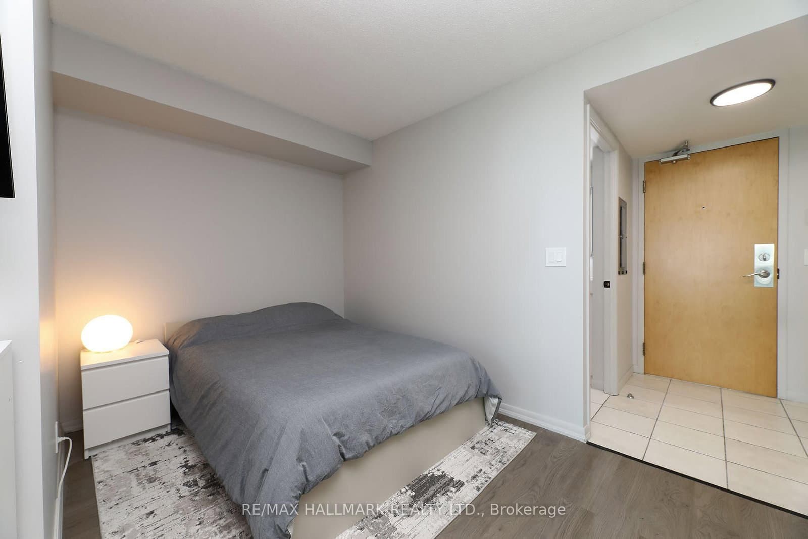 185 Legion Road N, Unit 1810 - Image 6