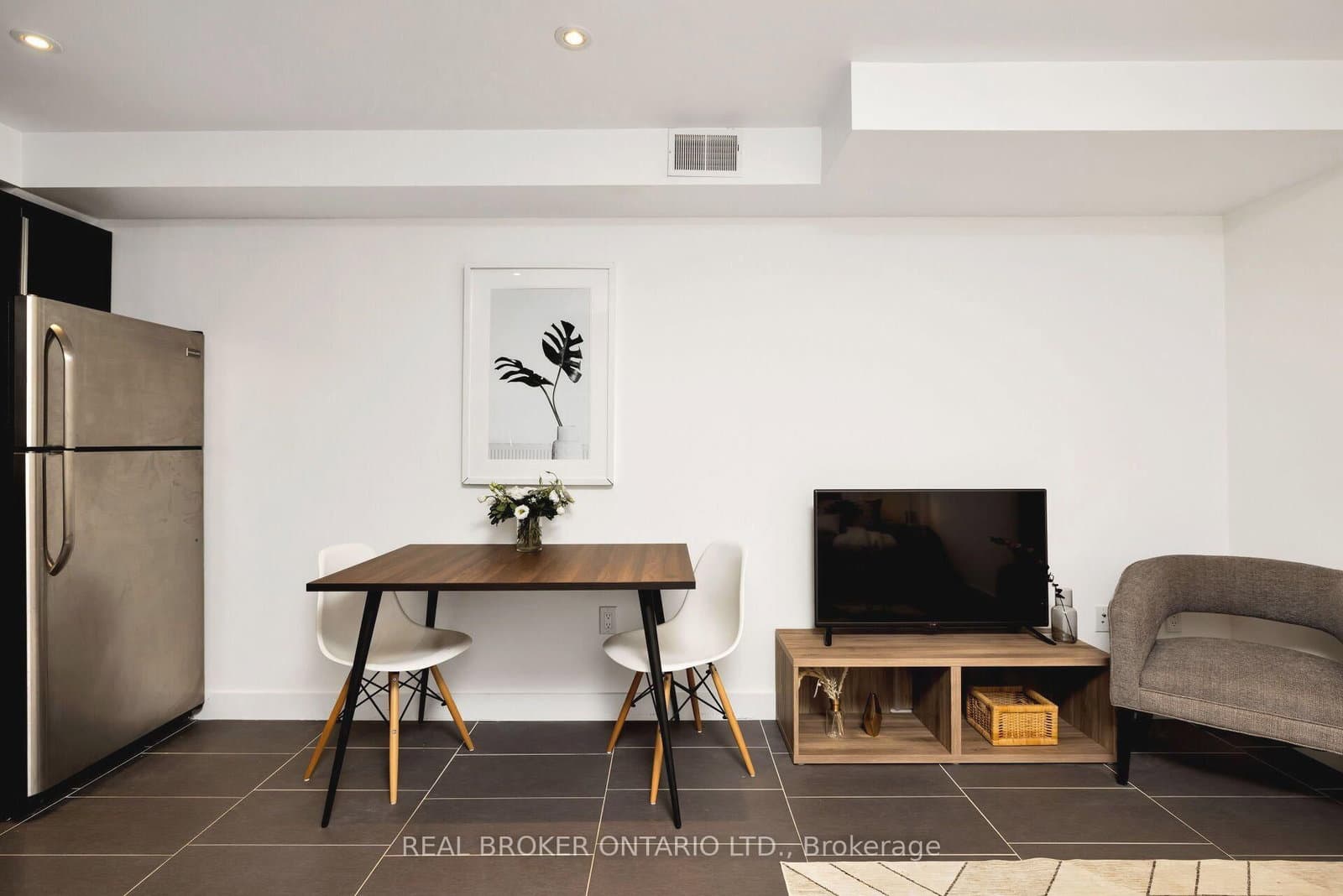 135 Prescott Avenue, Unit Lower - Image 6