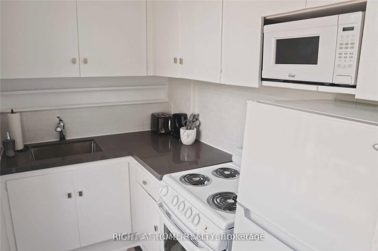 164 Trafalgar Road, Unit 1 - Image 5