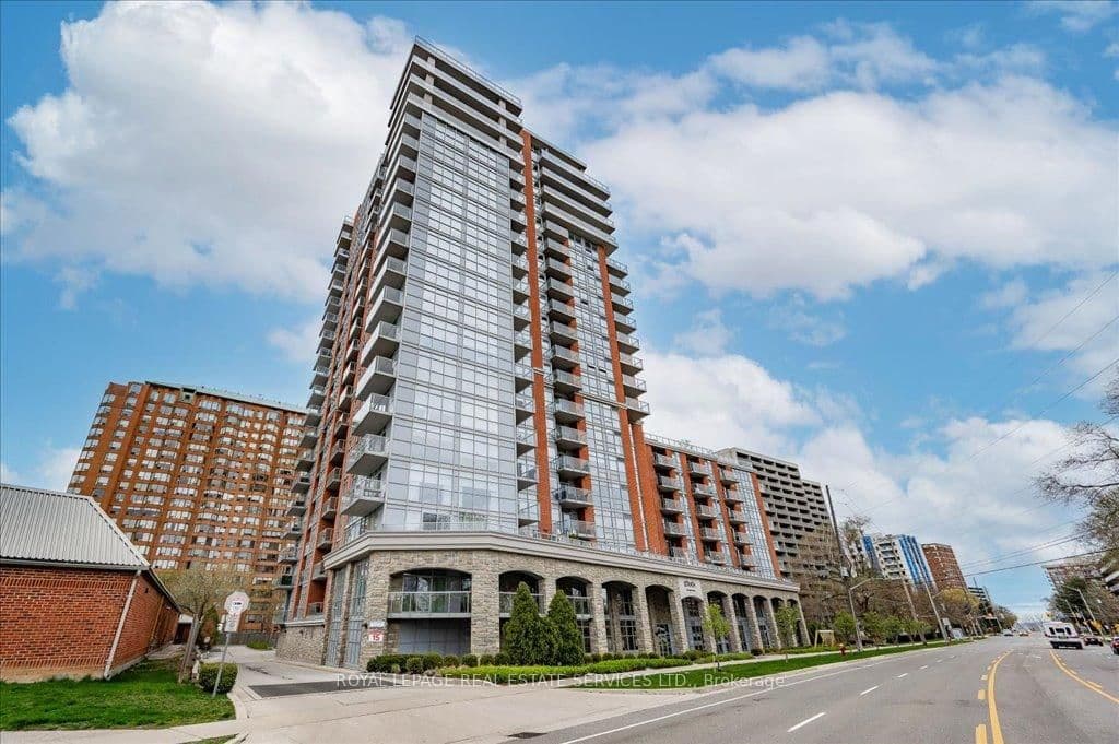 551 Maple Avenue, Unit 615 - Image 1