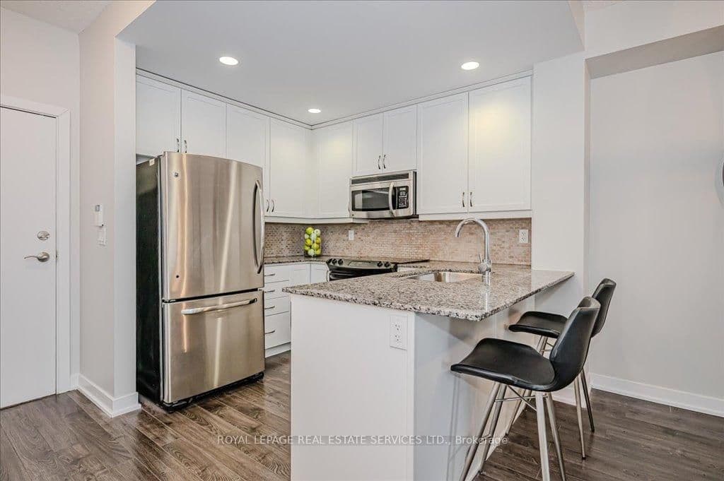 551 Maple Avenue, Unit 615 - Image 6