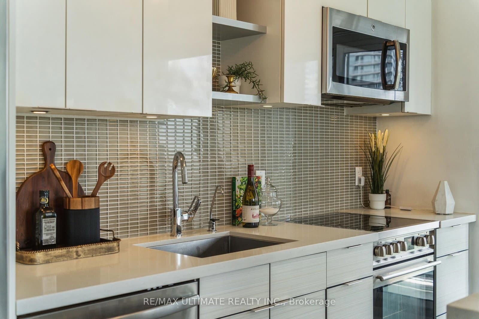 33 Shore Breeze Drive, Unit 1003 - Image 5