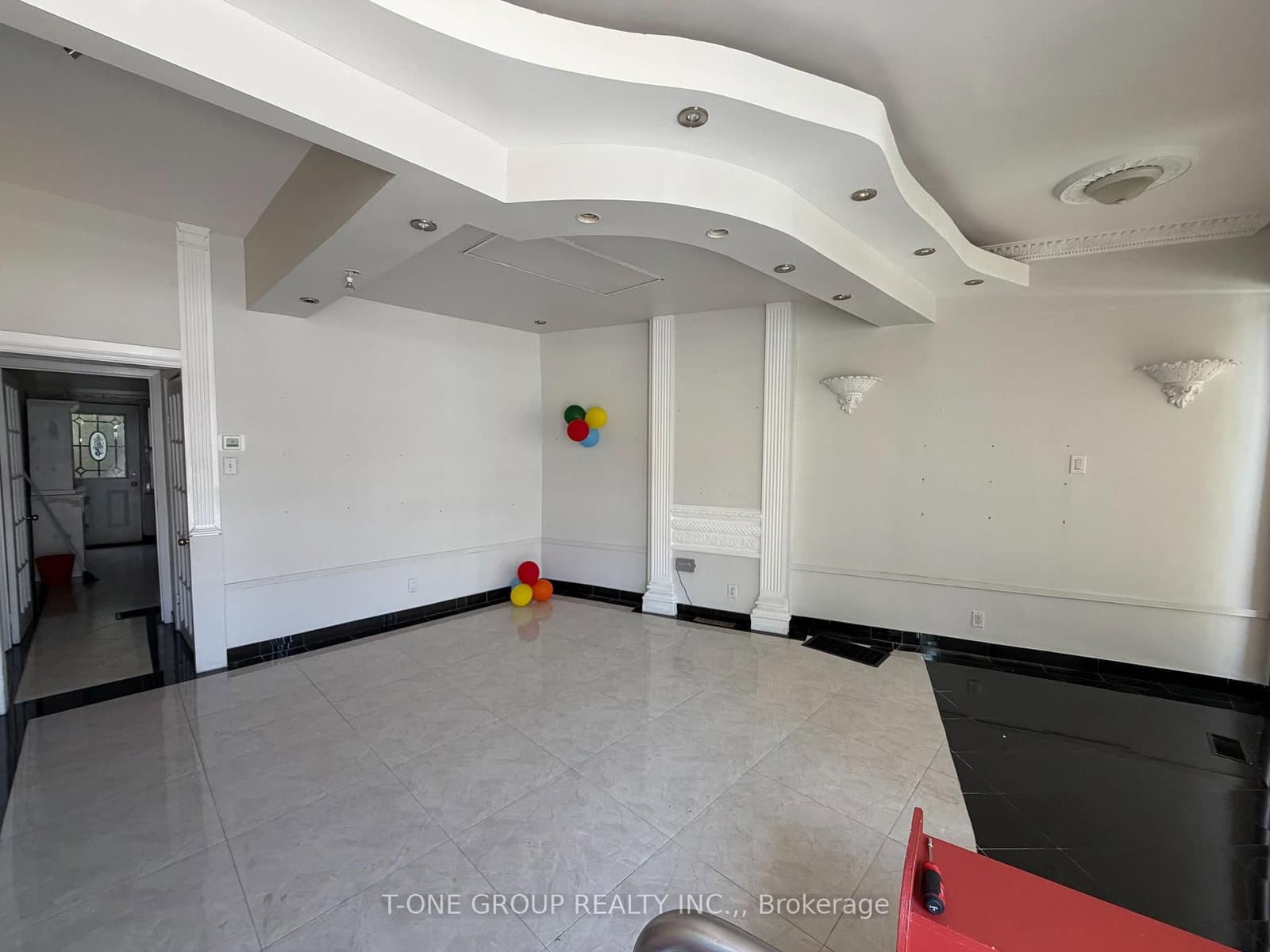 3287 Dundas Street W - Image 2