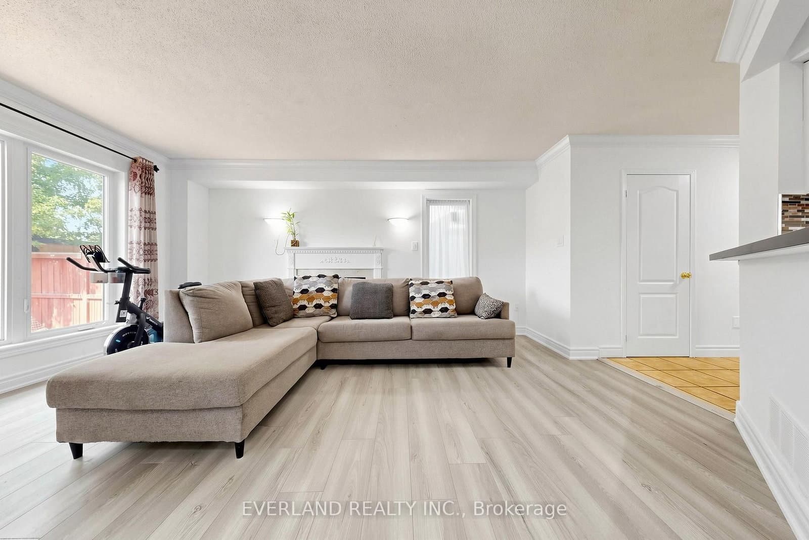 5588 Highbank Road - Image 4