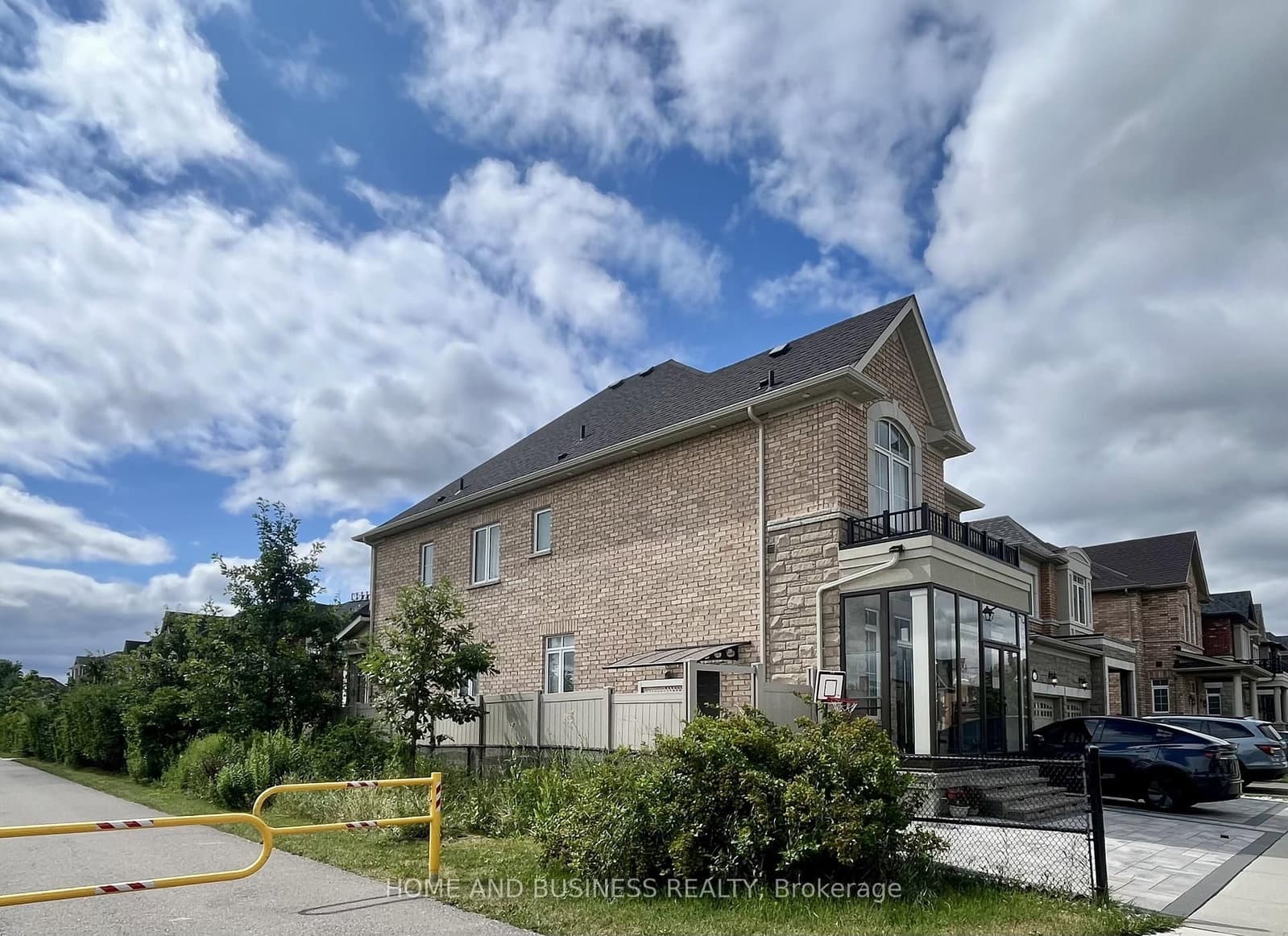 152 MARVIN Avenue - Image 2