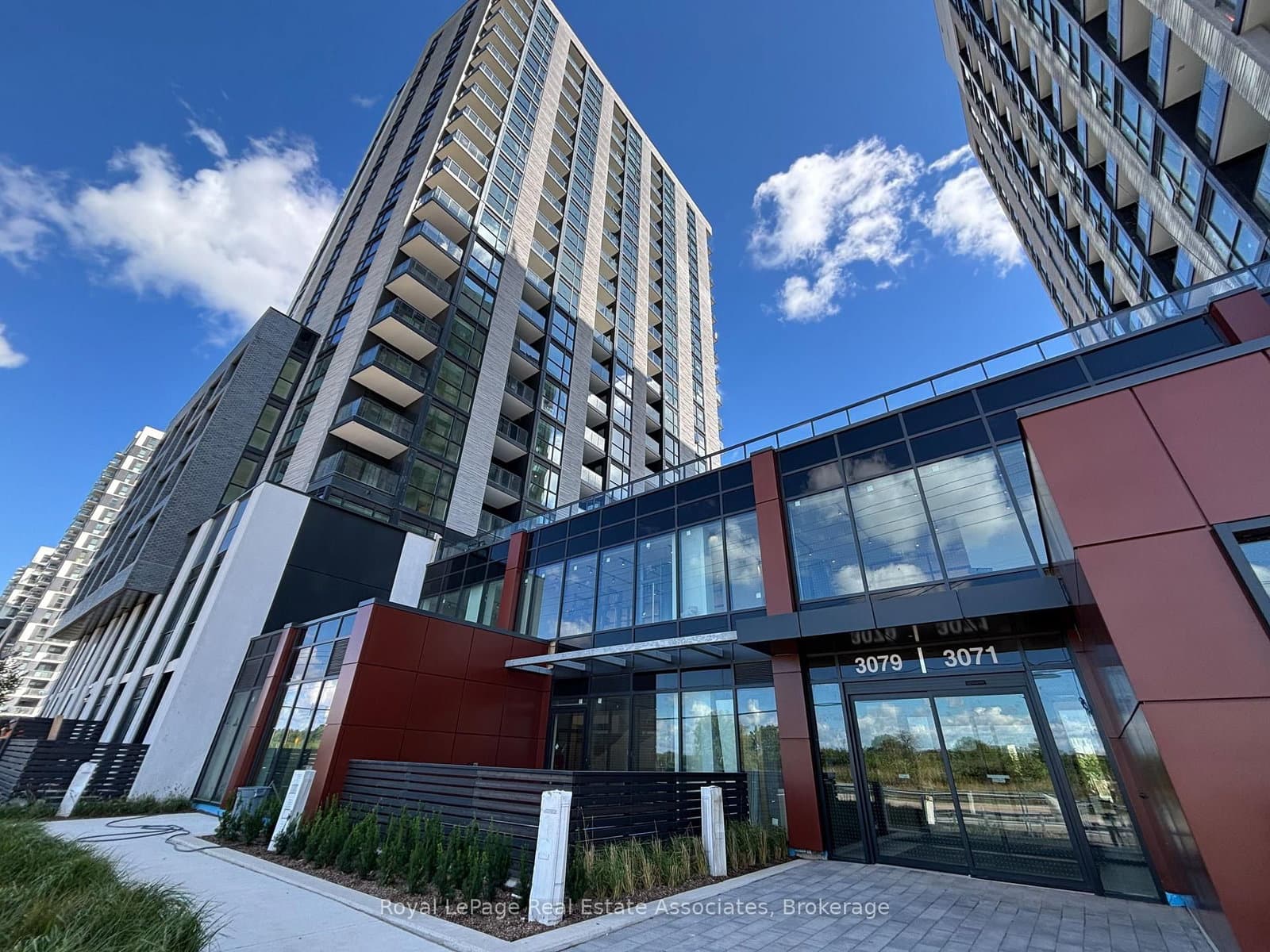 3079 Trafalgar Road, Unit 903 - Image 1