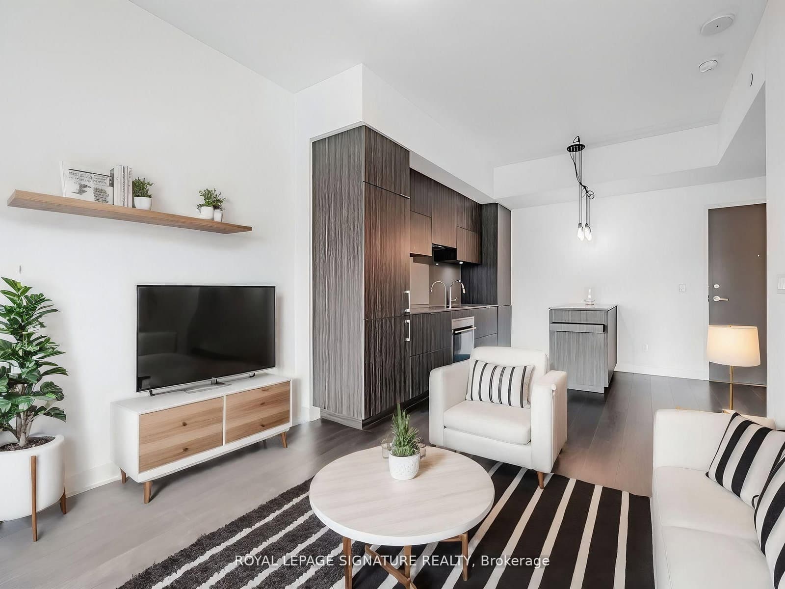 #602 - 1990 bloor Street W