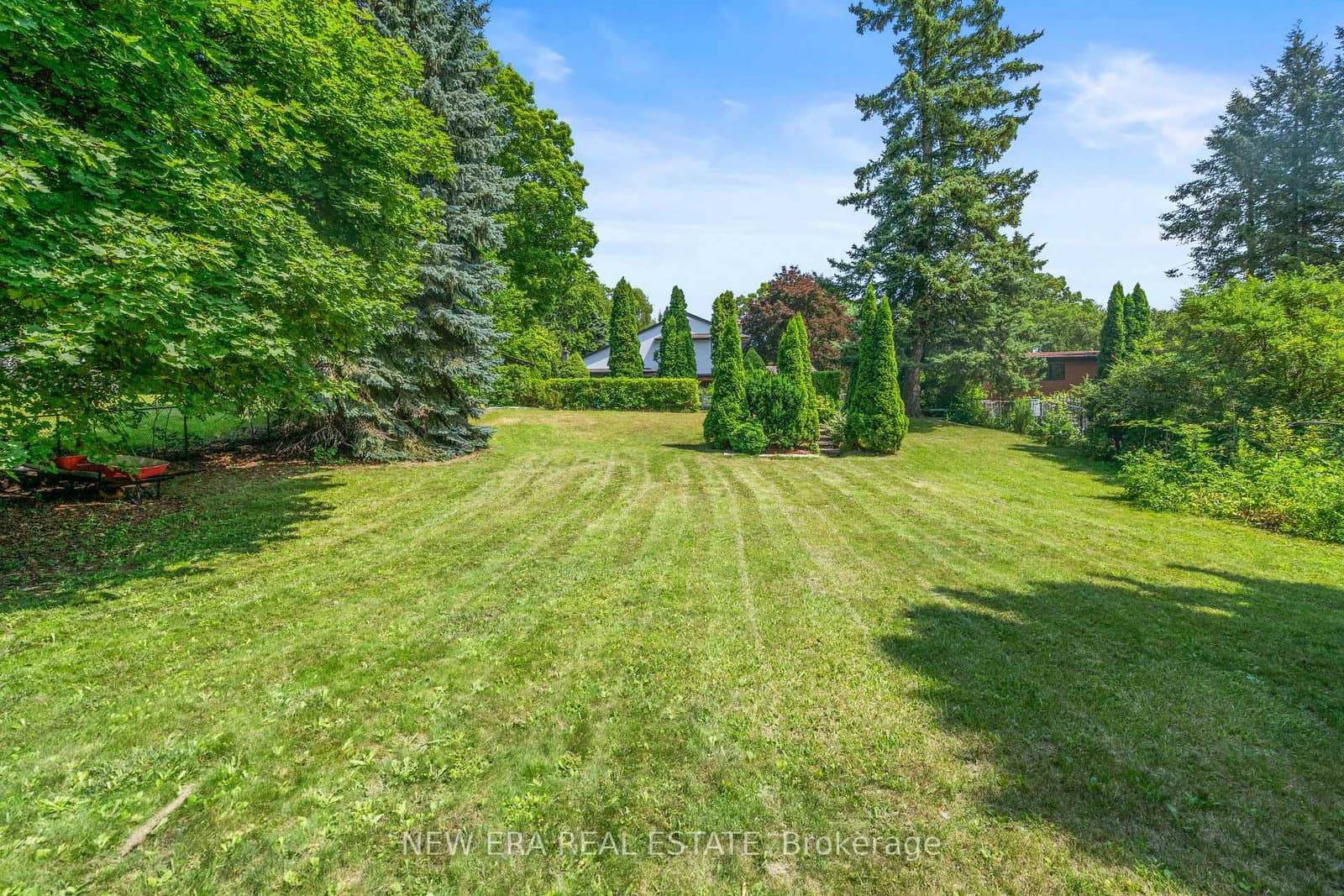 261 Pinetree Way - Image 3