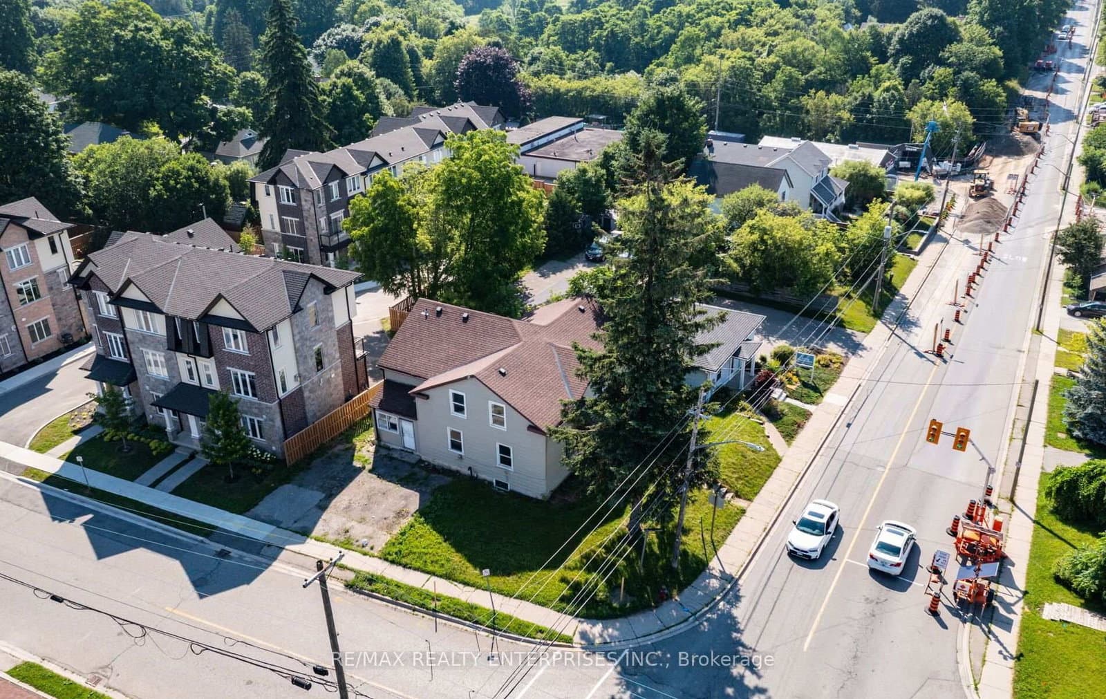 29 MAIN Street S, Unit 27A - Image 2
