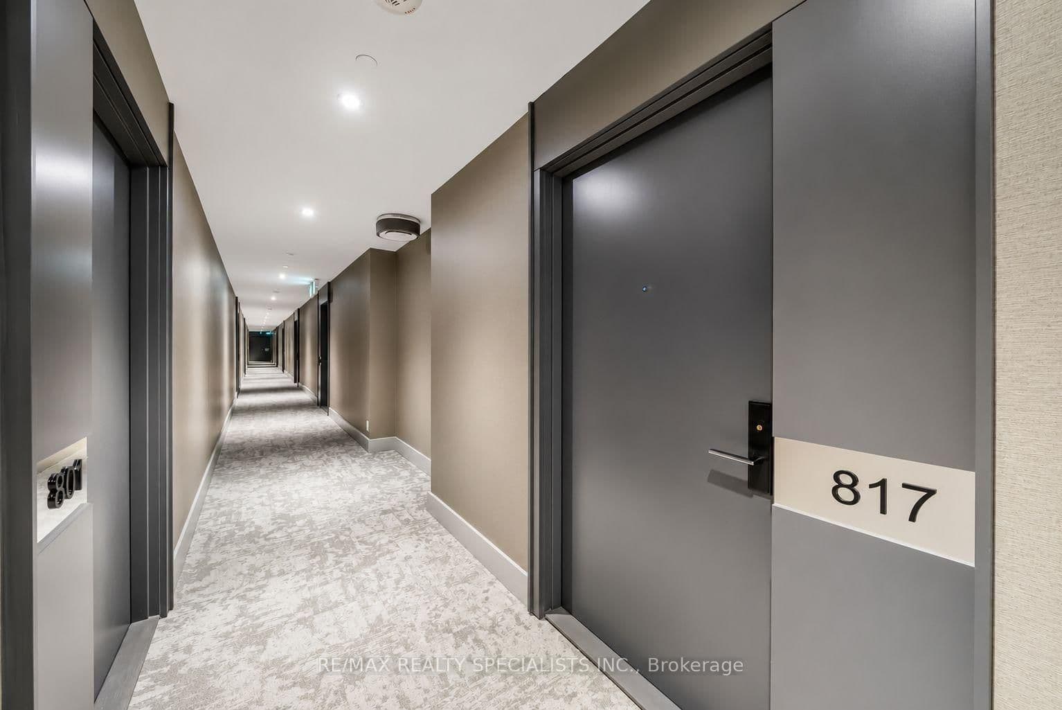 285 Dufferin Street, Unit 817 - Image 3