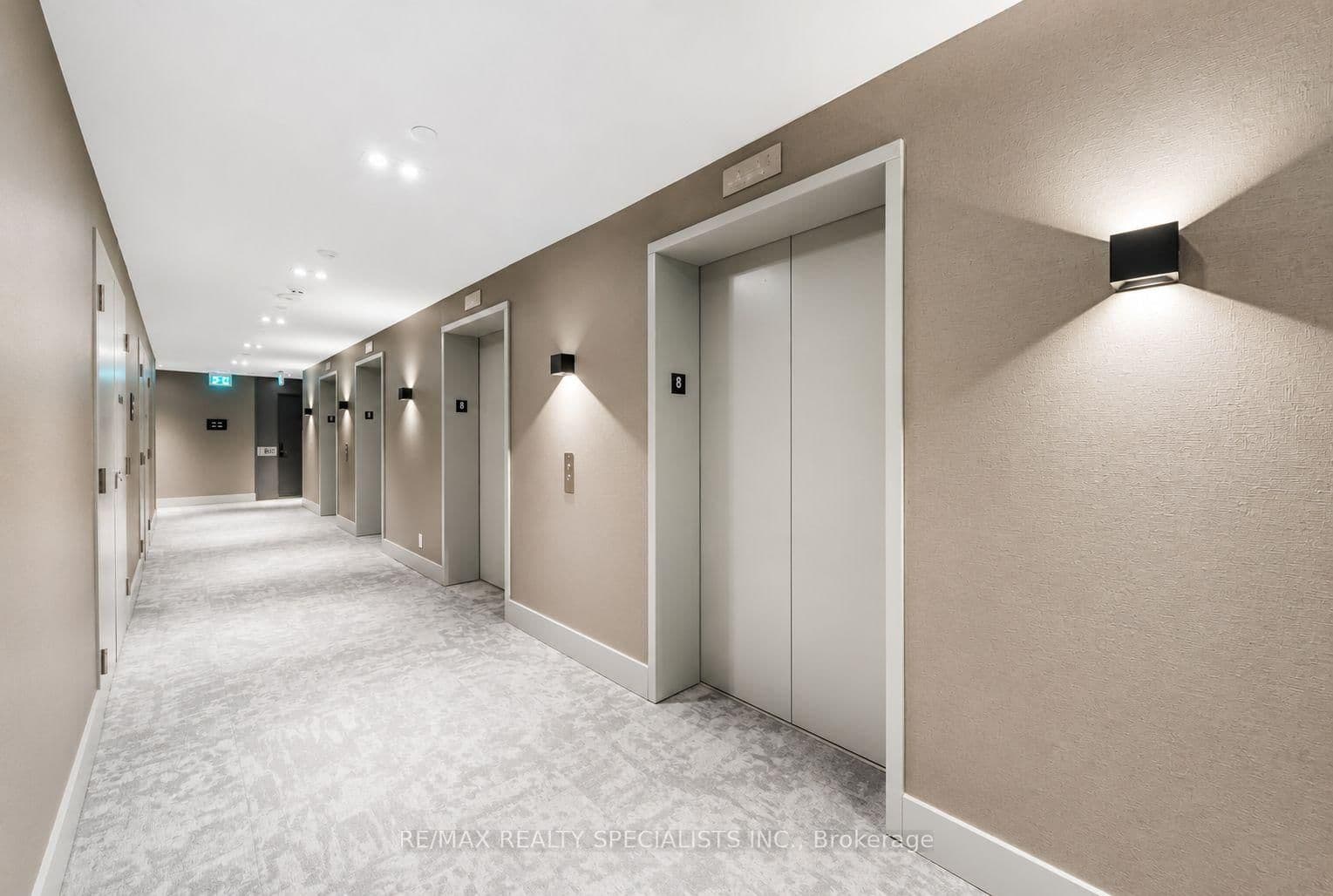 285 Dufferin Street, Unit 817 - Image 4