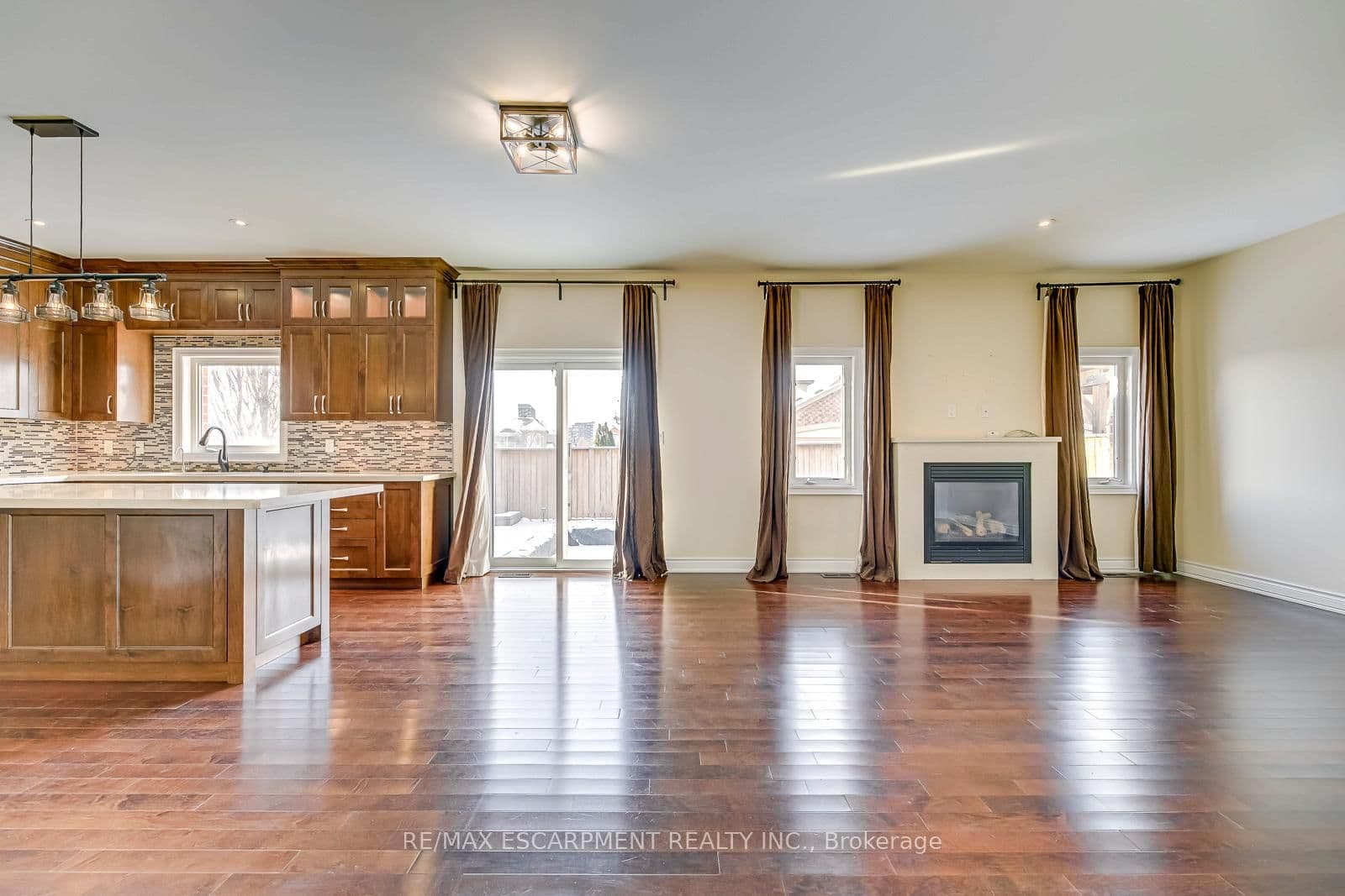 2492 Chaplin Road - Image 6