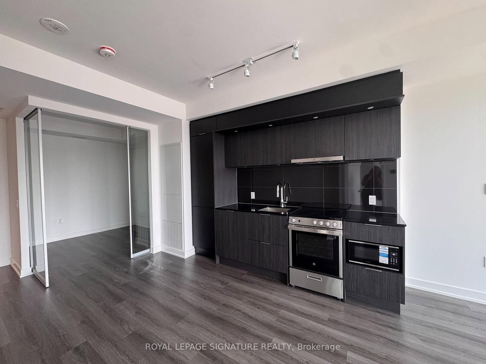 448 Burnhamthorpe Road W, Unit 4601 - Image 2