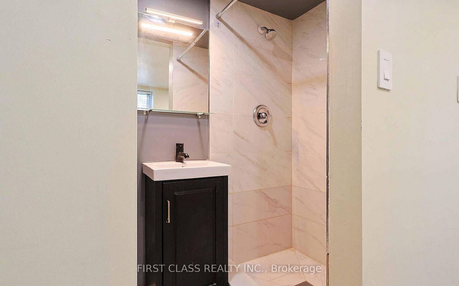 76 Macdonald Street, Unit Lower - Image 4