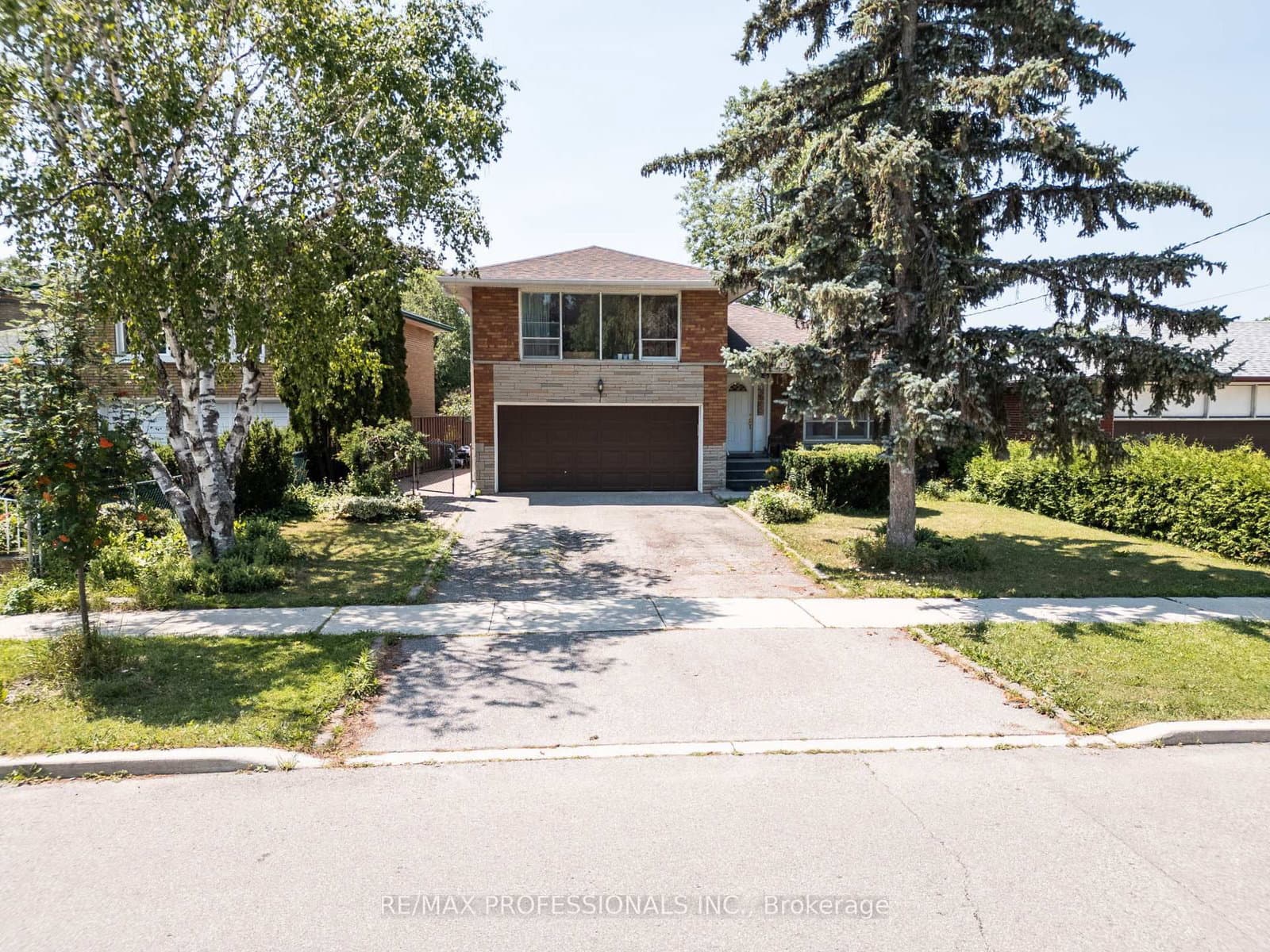 48 Dalegrove Crescent - Image 1