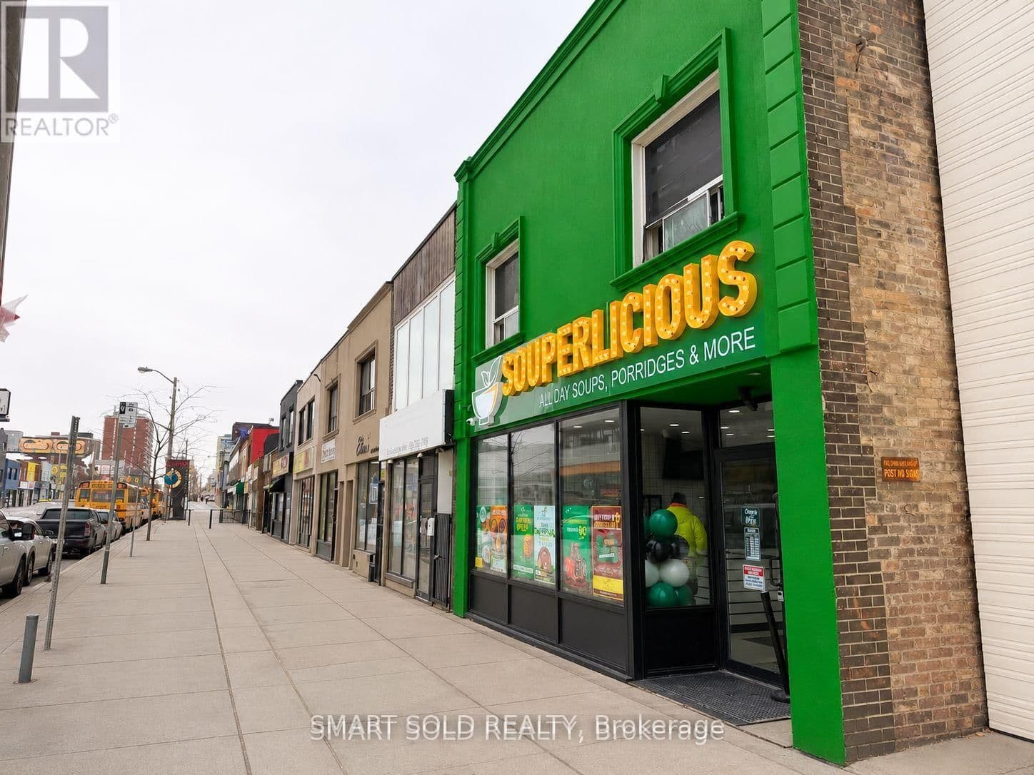 1592 Eglinton Avenue W, Unit Main Flr + Bsmt - Image 3