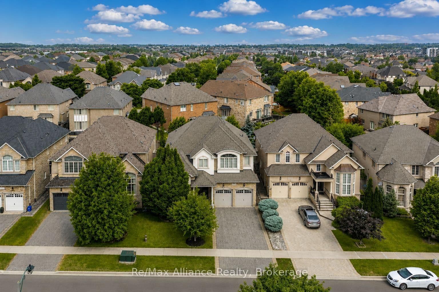 1367 Arrowhead Road - Image 2