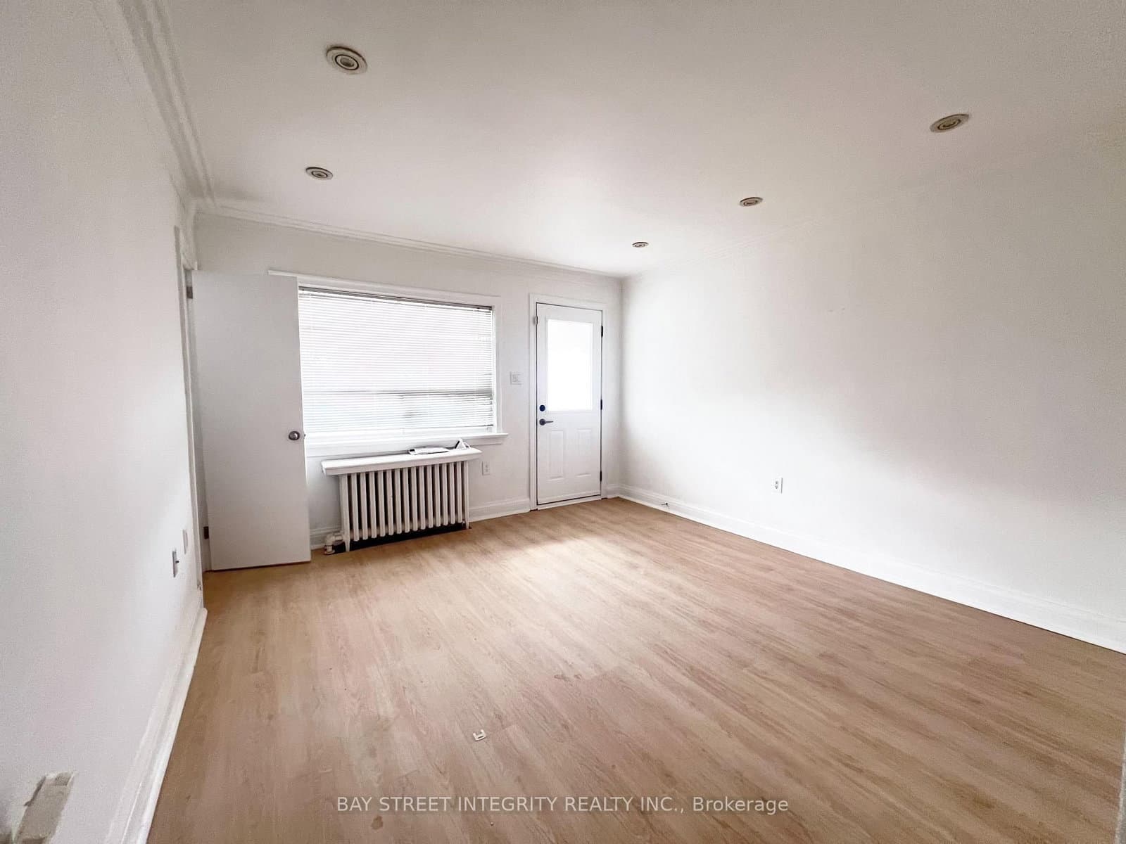 970 Briar Hill Avenue - Image 3