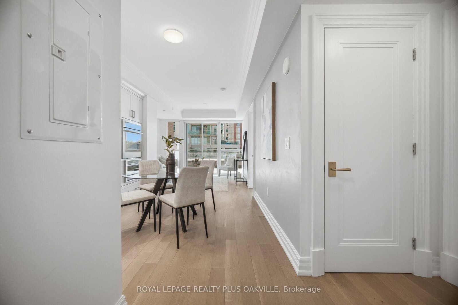 2060 Lakeshore Road, Unit 303 - Image 5
