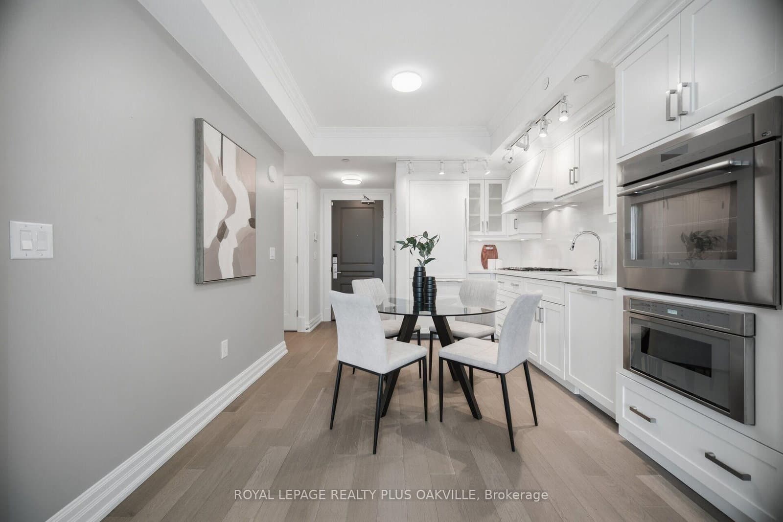 2060 Lakeshore Road, Unit 303 - Image 6