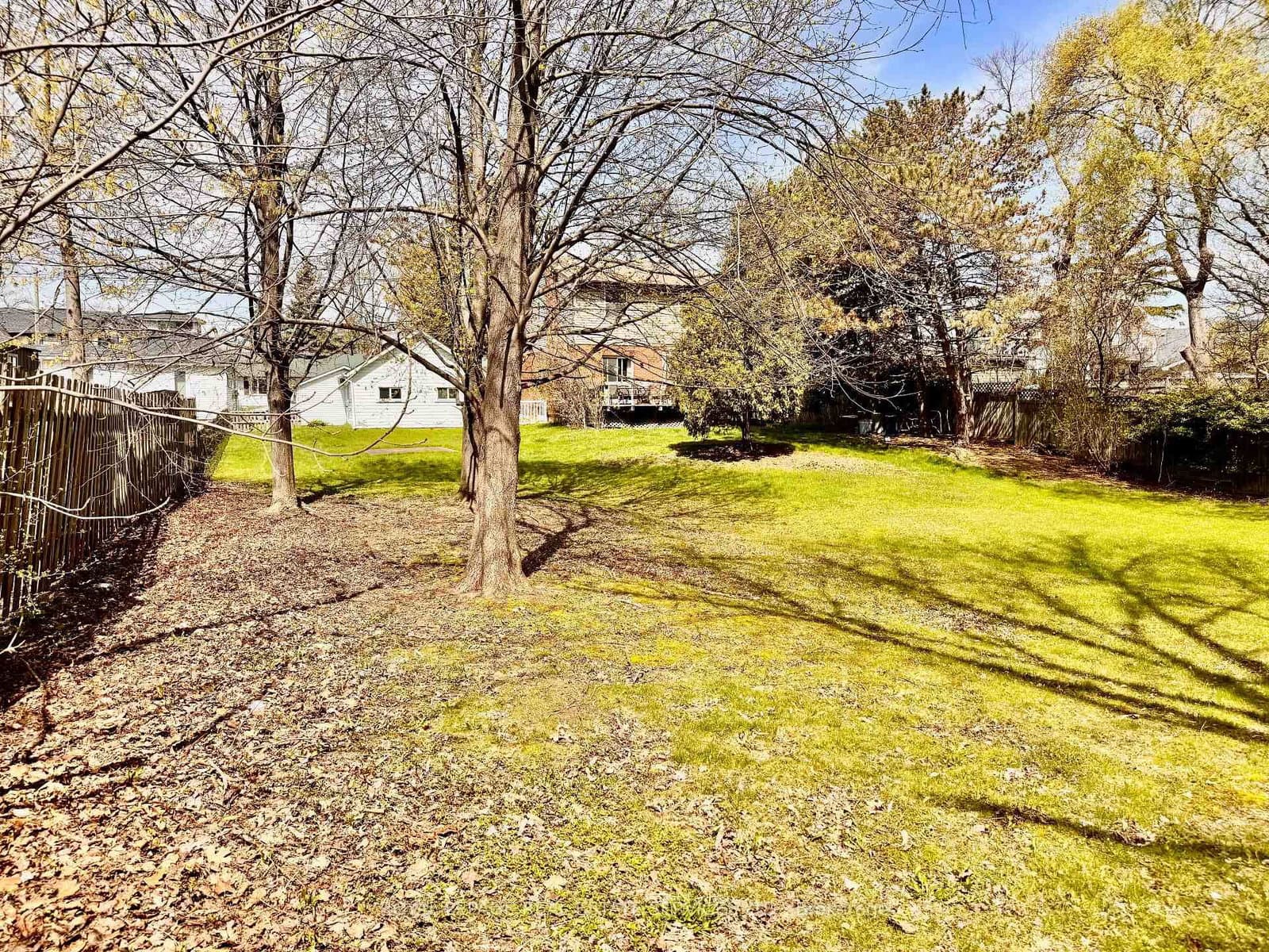 2386 Sovereign Street - Image 5