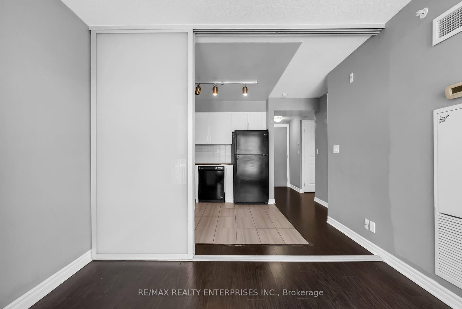 80 Esther Lorrie Drive, Unit 522 - Image 6