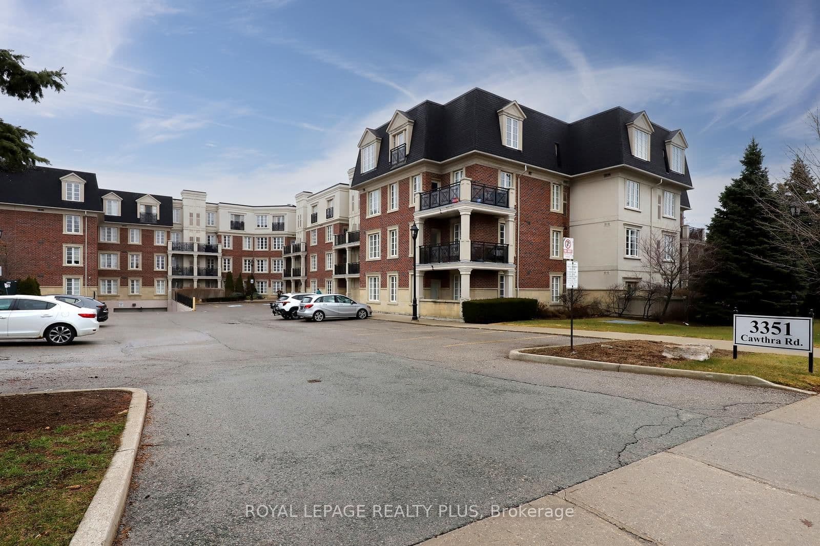 3351 Cawthra Road, Unit 215 - Image 2