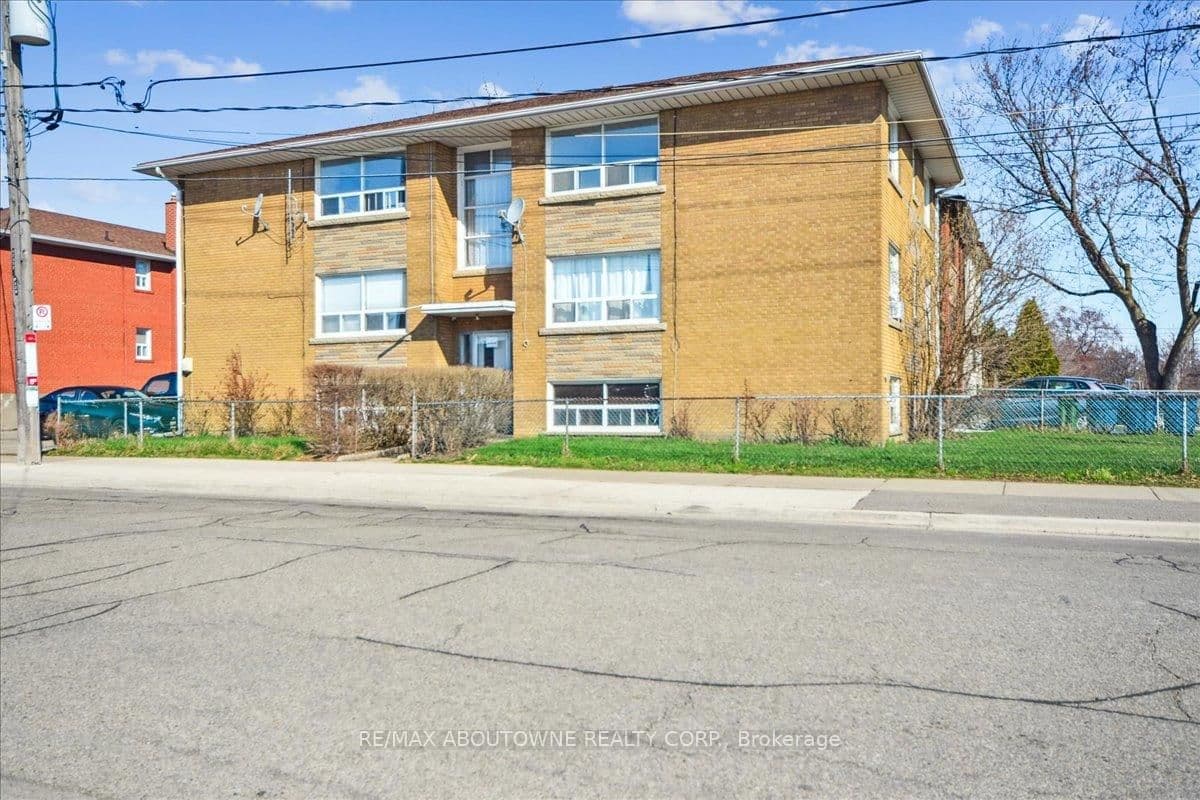 2 Wesley Street, Unit 6 - Image 2
