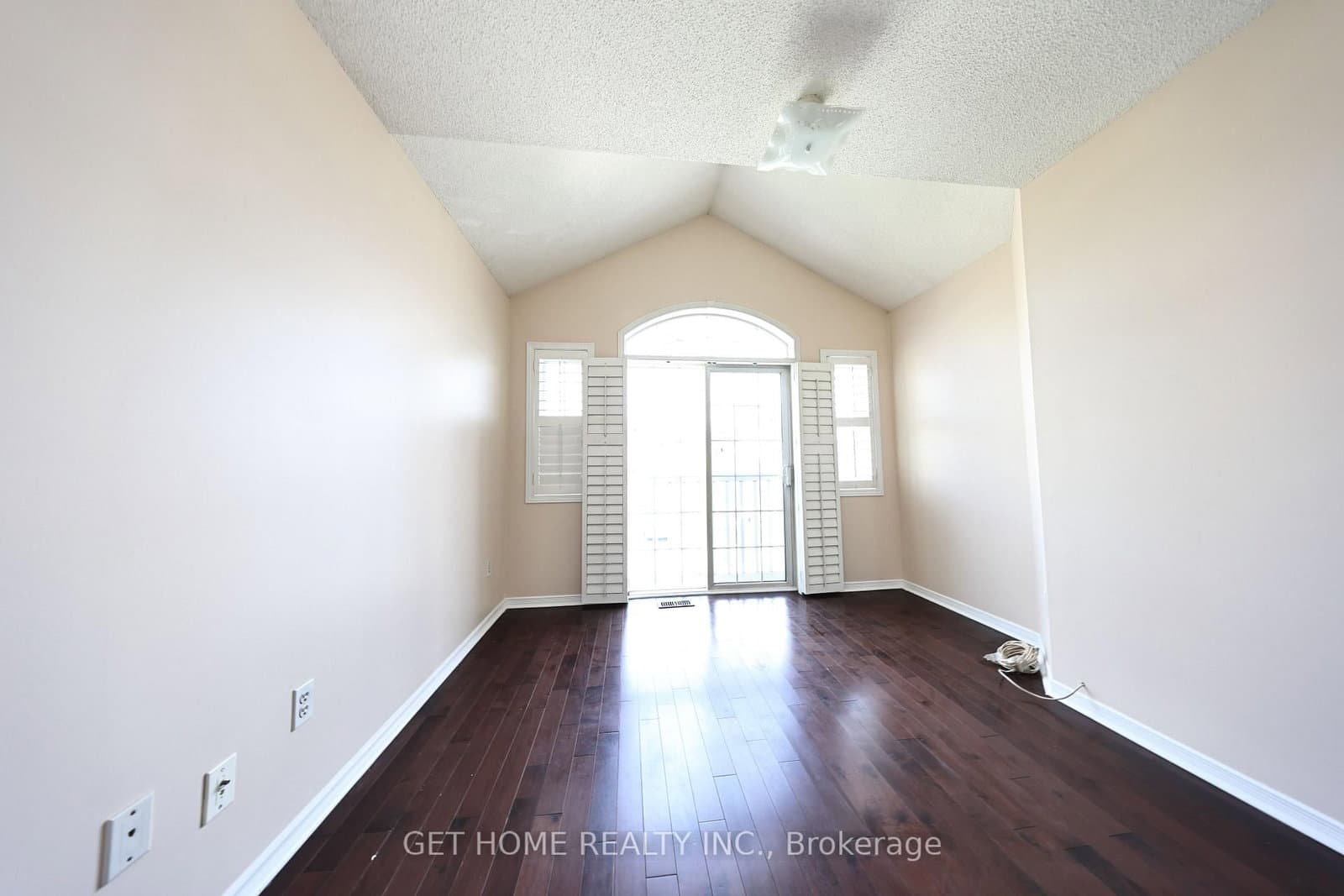 62 Charcoal Way - Image 6
