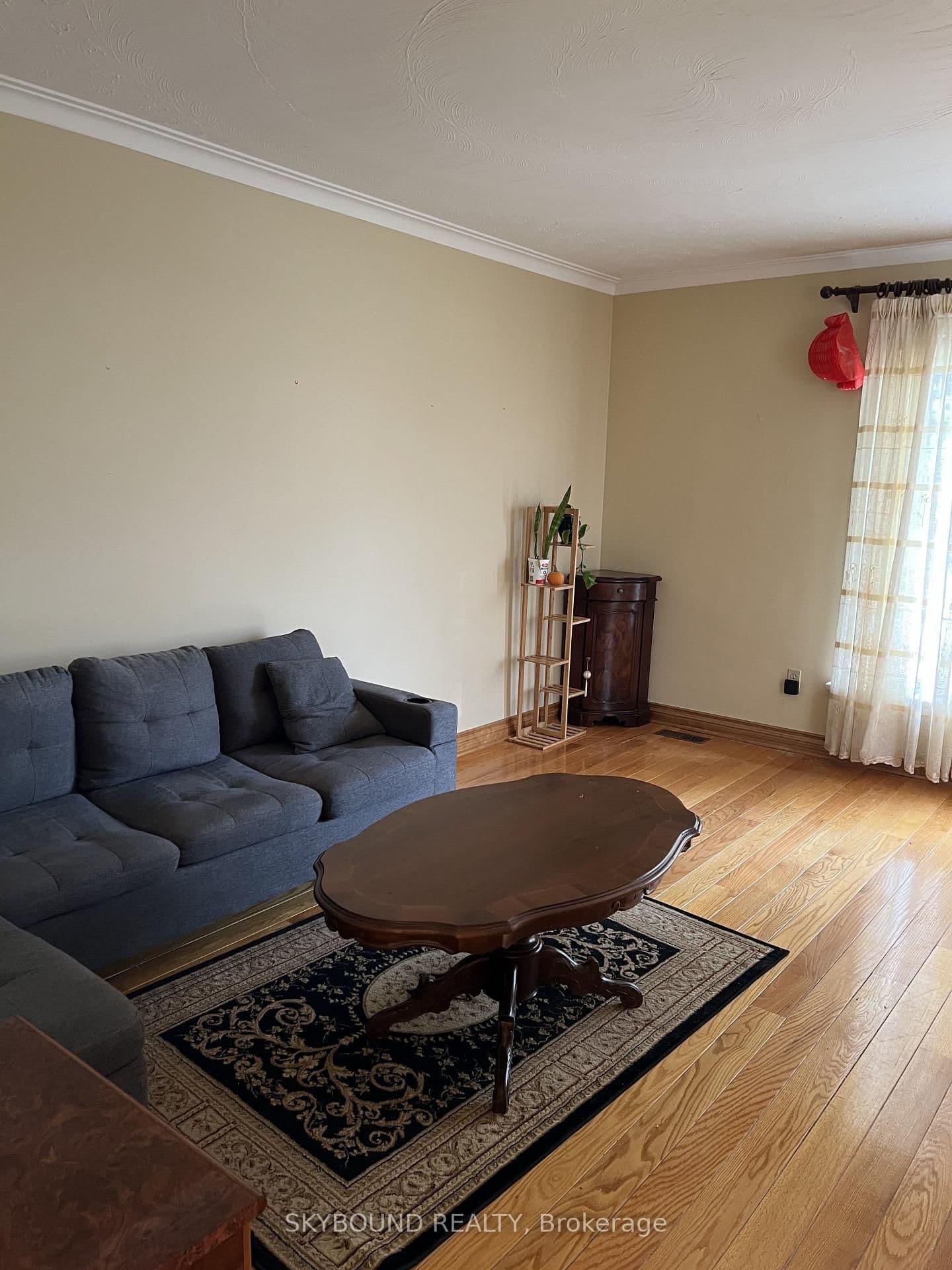 33 Bradstock Road - Image 3