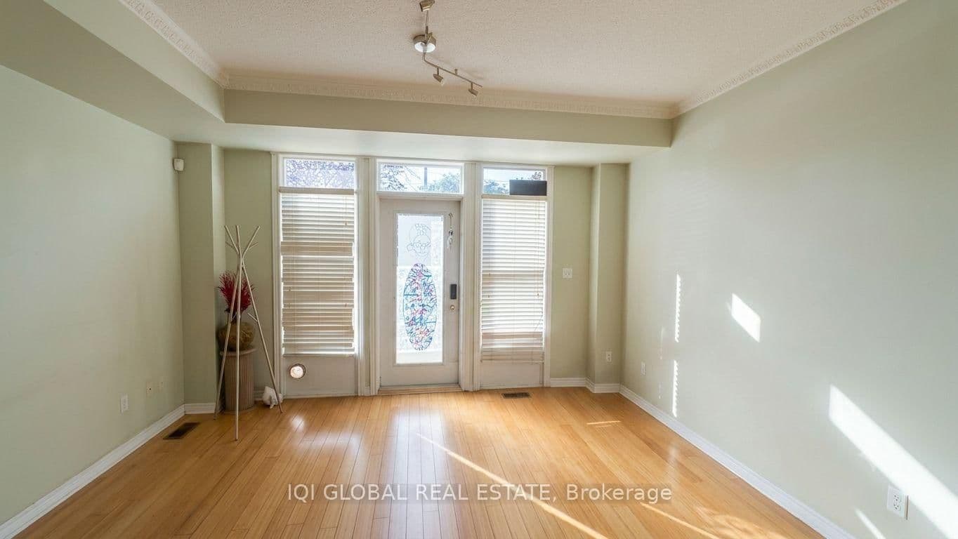 5052 Fairview Street - Image 5