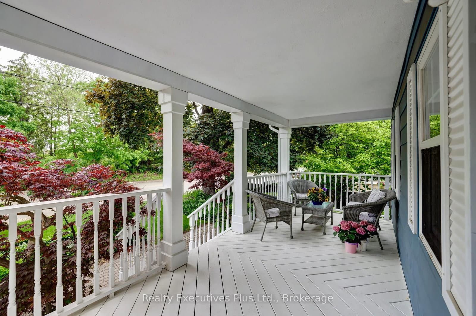 322 Pine Avenue - Image 4