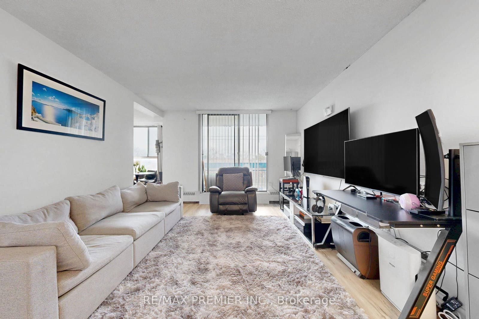 4645 Jane Street, Unit 428 - Image 5