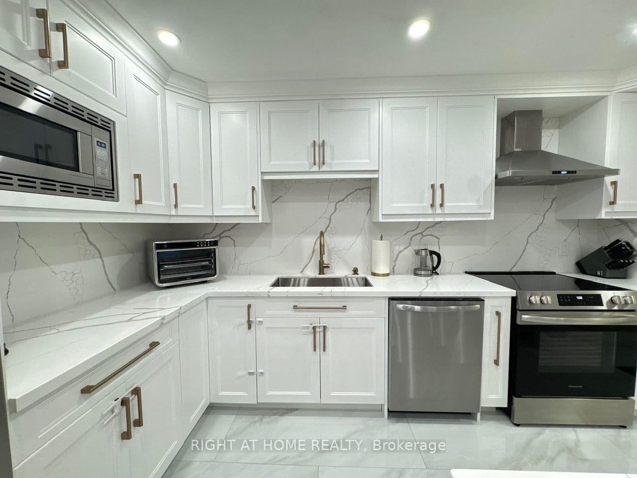 716 The West Mall, Unit 1507 - Image 3