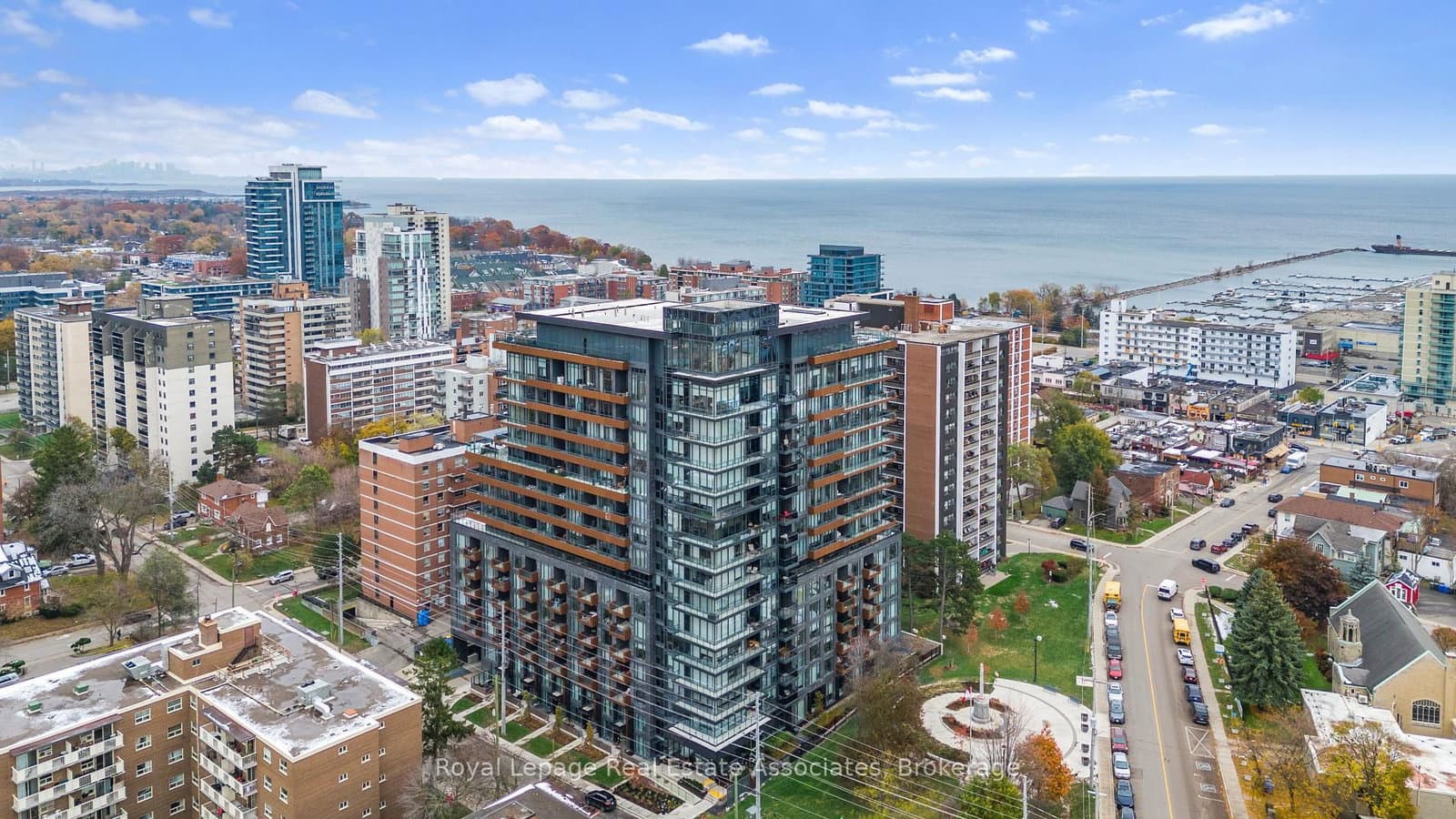21 Park Street E, Unit 805 - Image 2