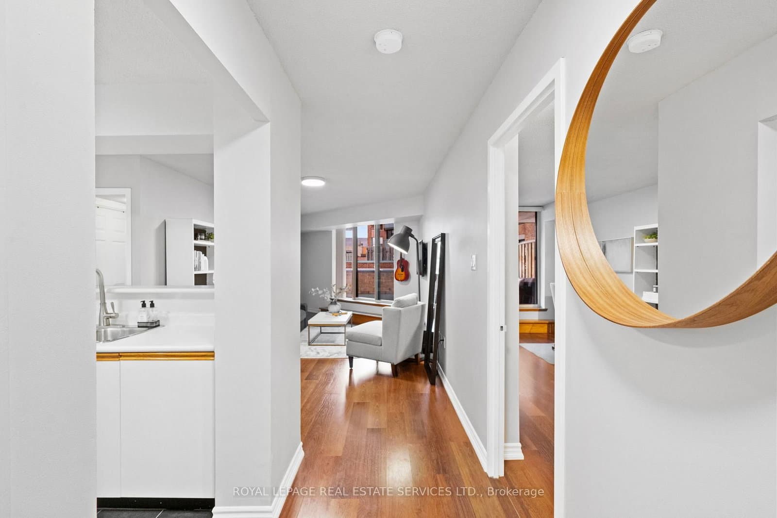 185 Robinson Street, Unit 202 - Image 3