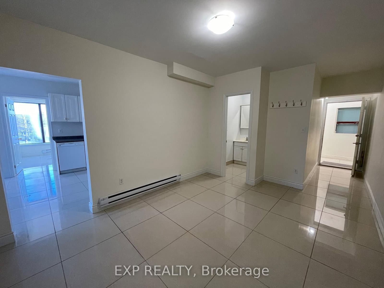 258 Lakeshore Road E, Unit 202 - Image 4