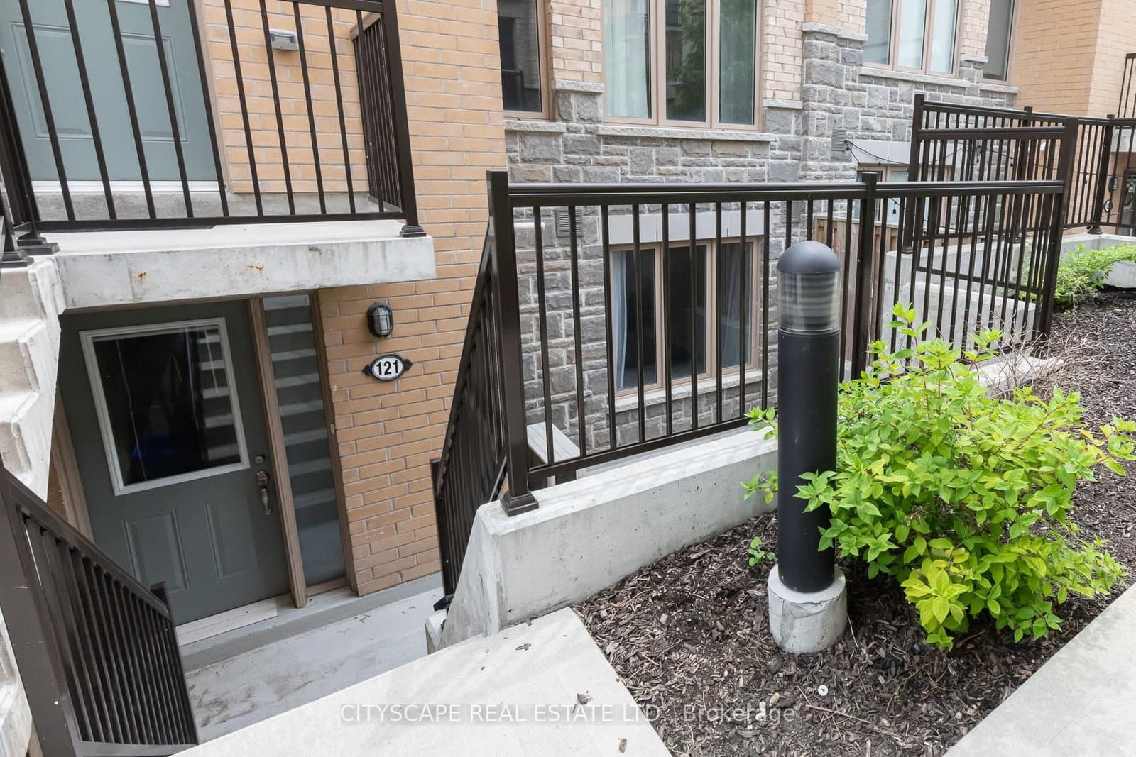 9 Foundry Avenue, Unit 115