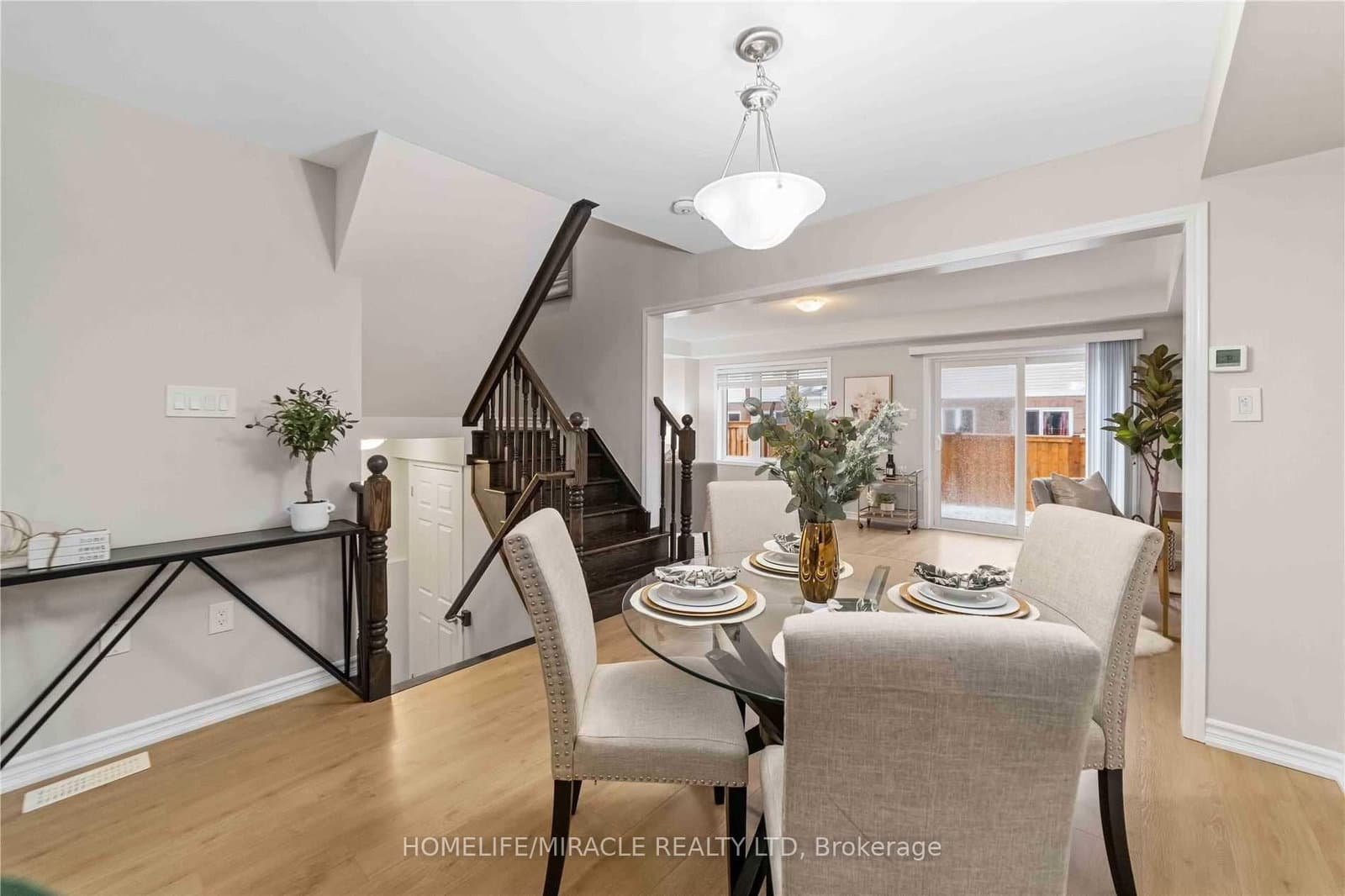 21 Donlamont Circle - Image 4