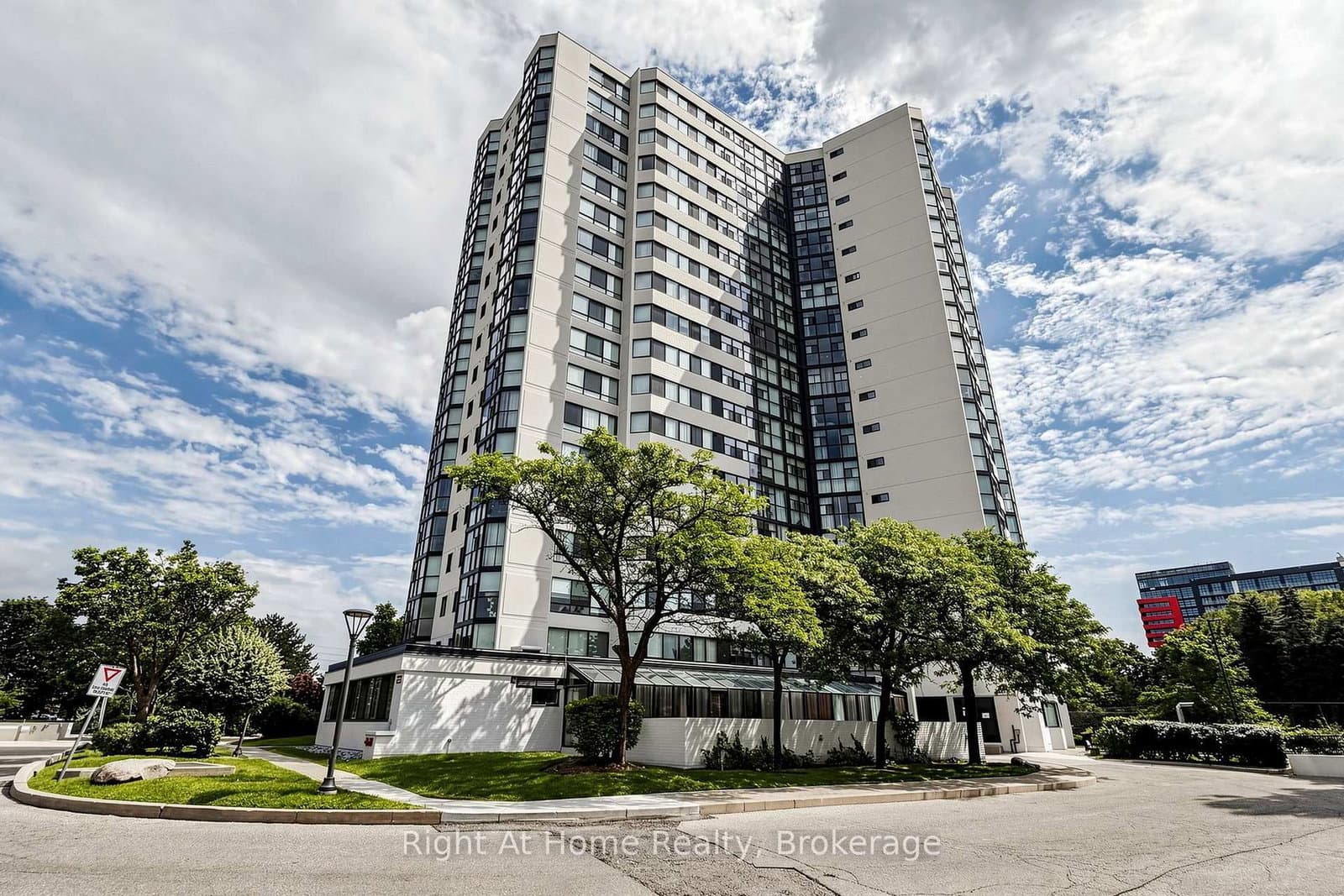 1360 Rathburn Road E, Unit 1509 - Image 3