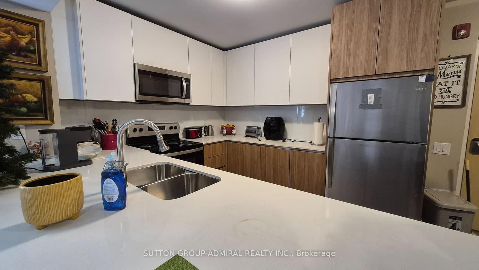293 Viewmount Avenue, Unit 202 - Image 4