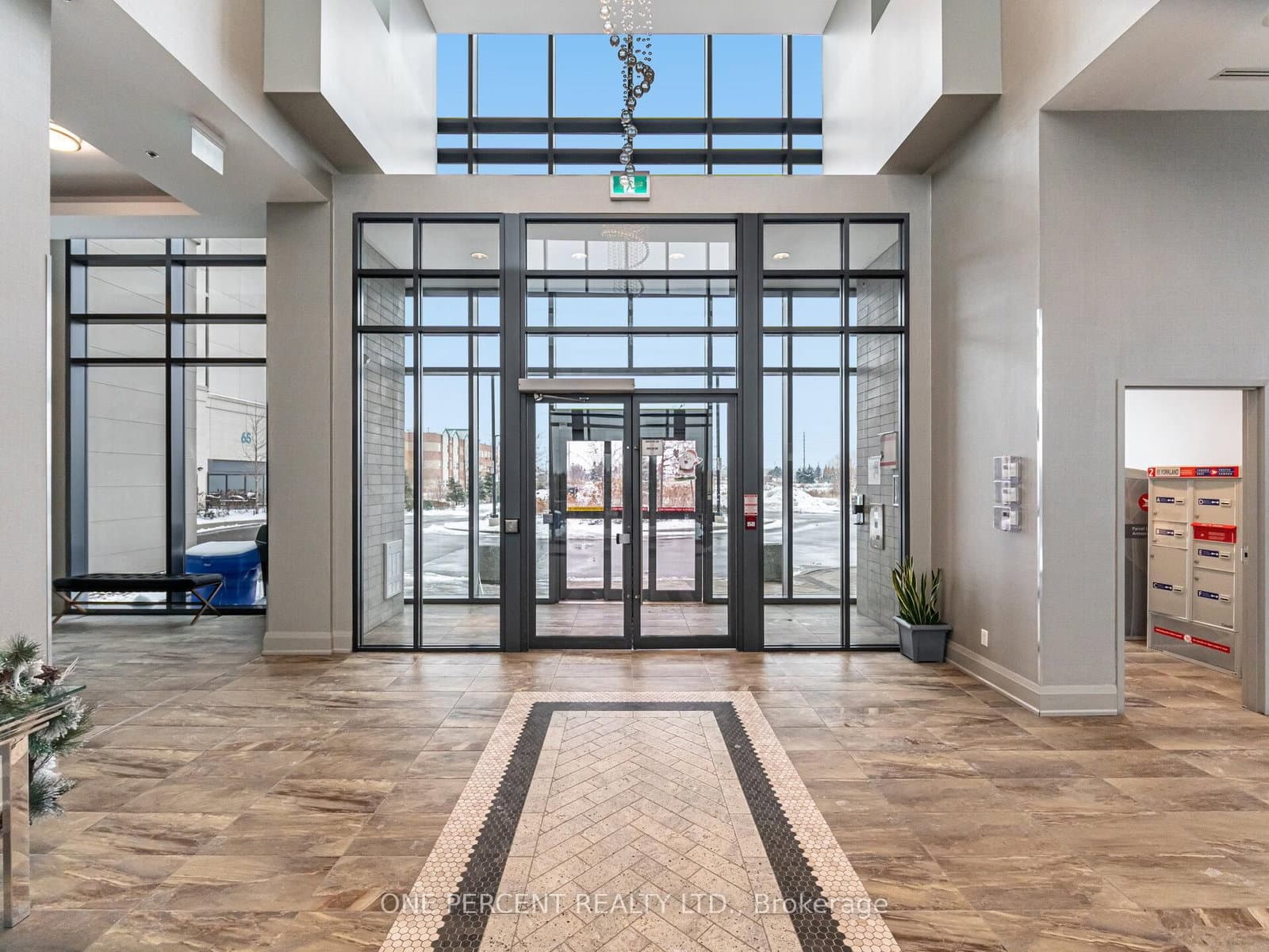 65 Yorkland Boulevard, Unit 811 - Image 3