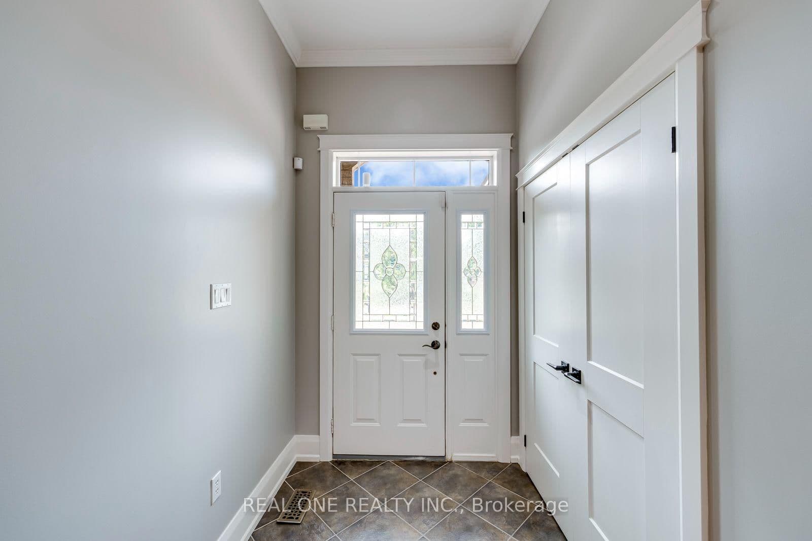 2254 Rockingham Drive, Unit 6 - Image 5