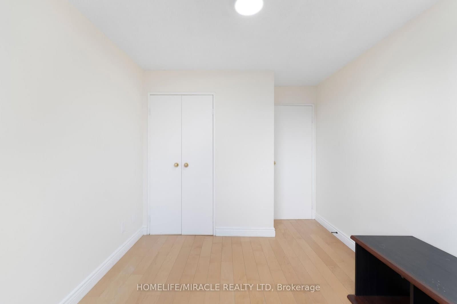 3700 Kaneff Crescent N, Unit 202 - Image 6