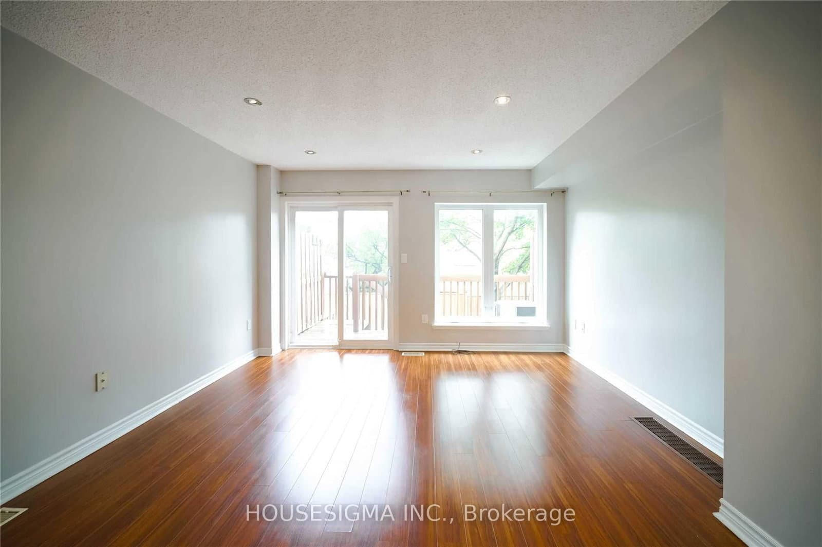 80 Strathaven Drive, Unit 21 - Image 2