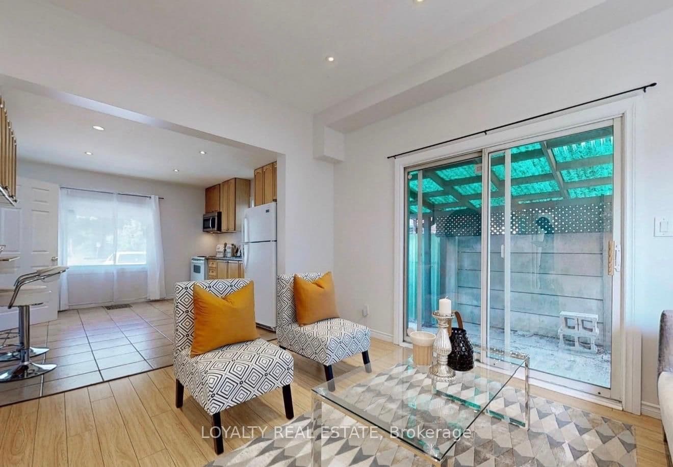 4 Mcmurchy Avenue S, Unit 1 - Image 1