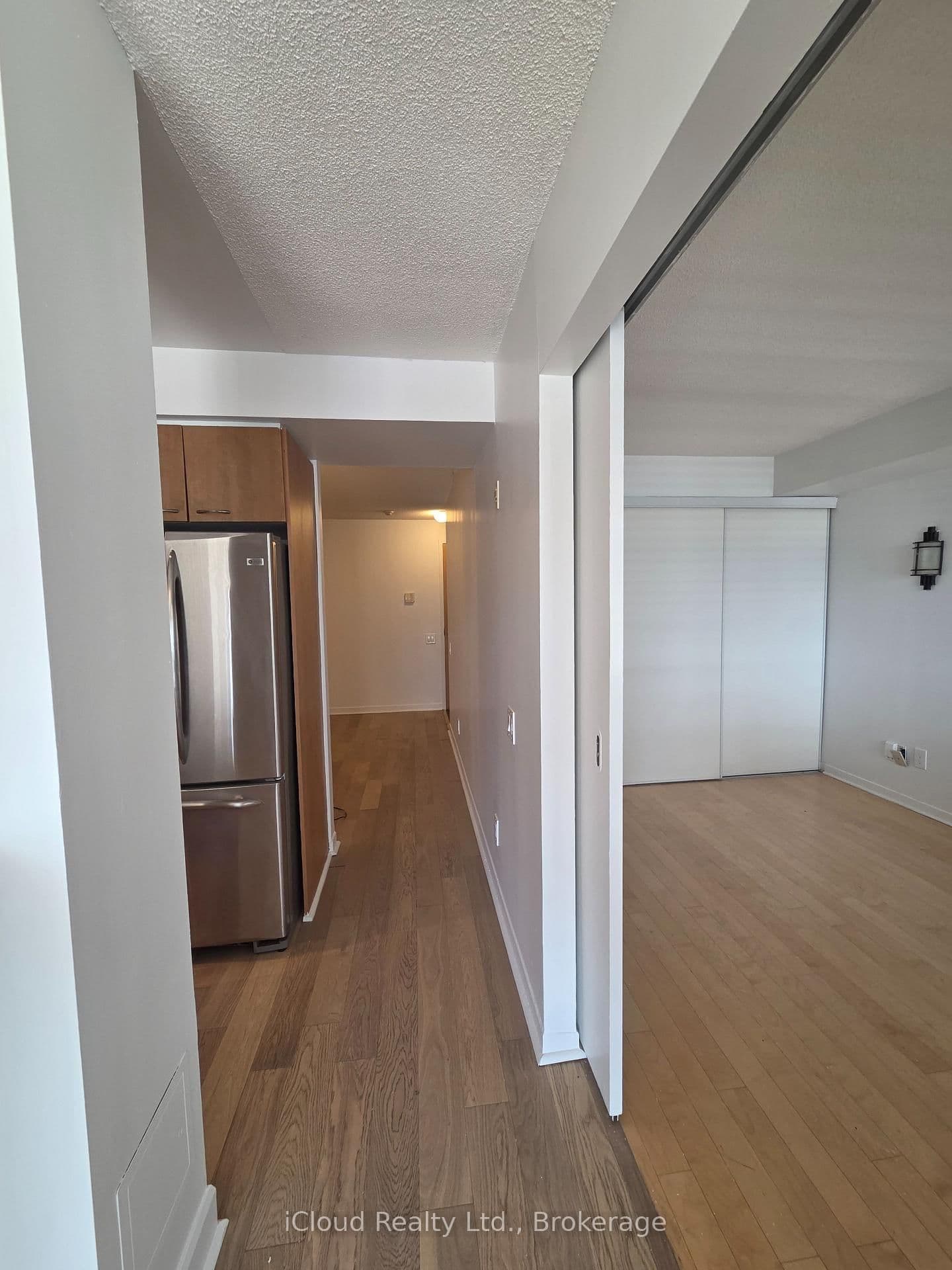 1040 The Queensway Avenue, Unit 713 - Image 4