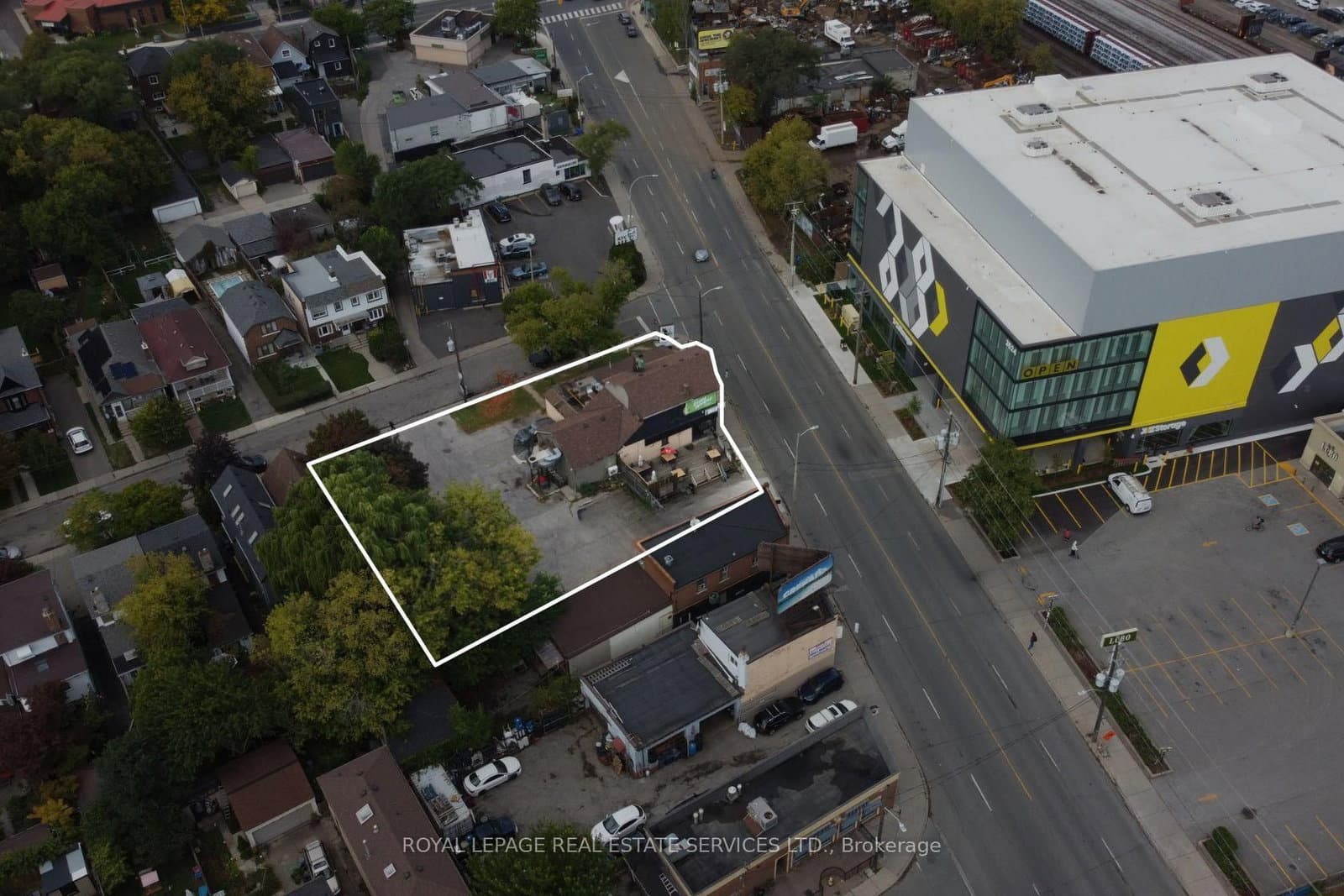 3513 Dundas Street W - Image 6