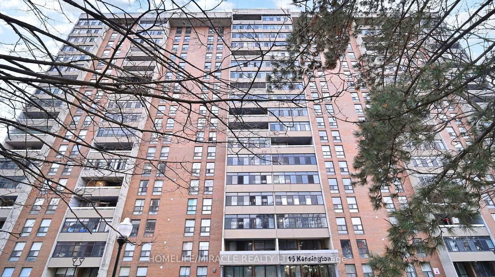15 Kensington Road, Unit 1112 - Image 2