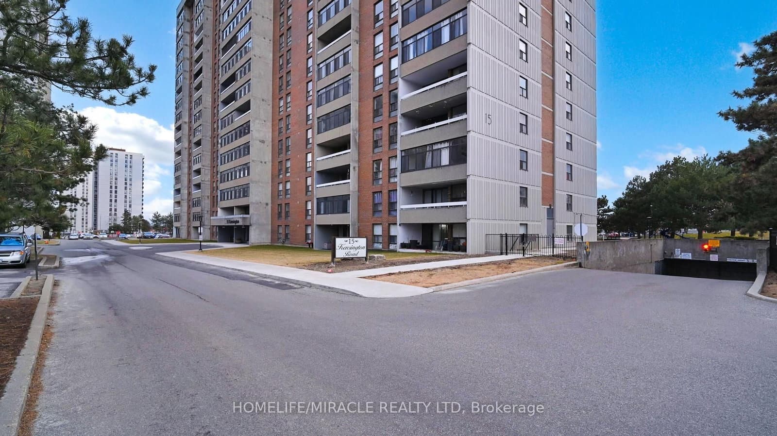 15 Kensington Road, Unit 1112 - Image 3